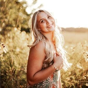 Meet your Posher, Asaysha